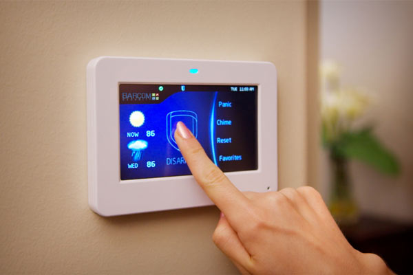 residential-security-touch-screen